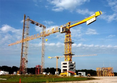 دانلود پاورپوینت جرثقیل‌های کابلی یا برجی معروف به تاور کرین (Tower Crane)